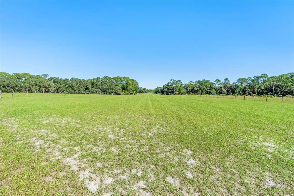 DEEP WOODS ROAD Paisley, FL 32767