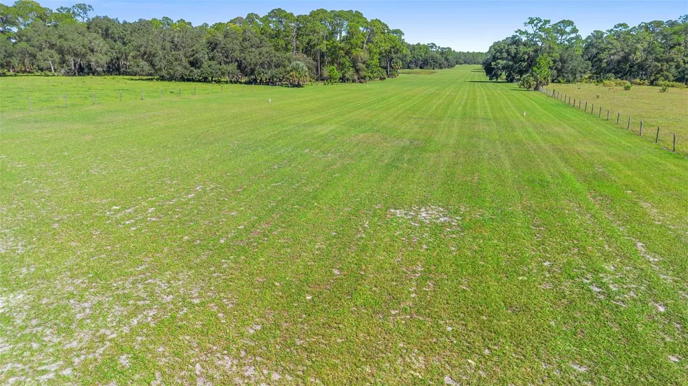 DEEP WOODS ROAD Paisley, FL 32767