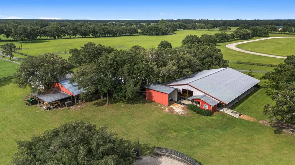 18800 SE 47TH PLACE Morriston, FL 32668