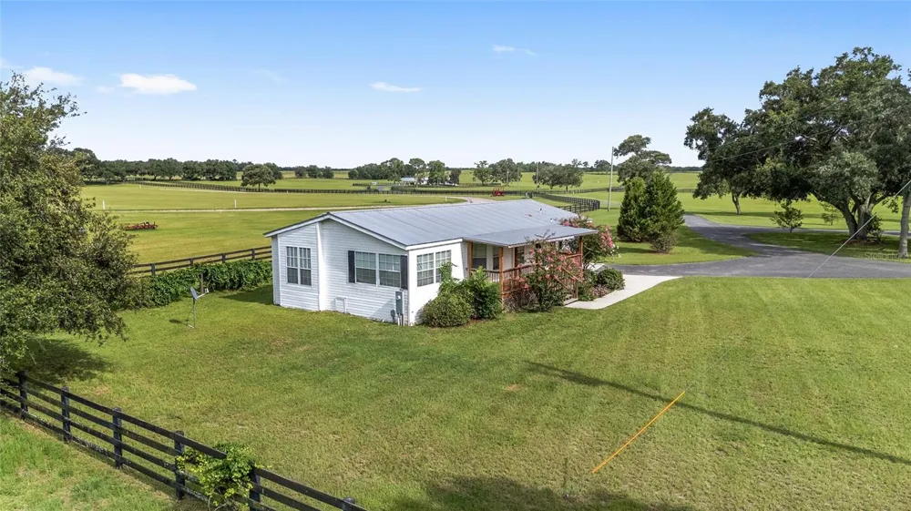 18800 SE 47TH PLACE Morriston, FL 32668
