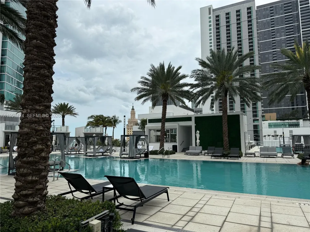 851 NE 1st Ave #4811 Miami, FL 33132