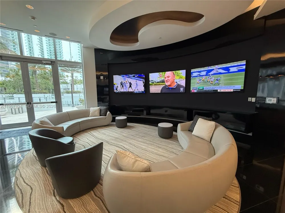 851 NE 1st Ave #4811 Miami, FL 33132
