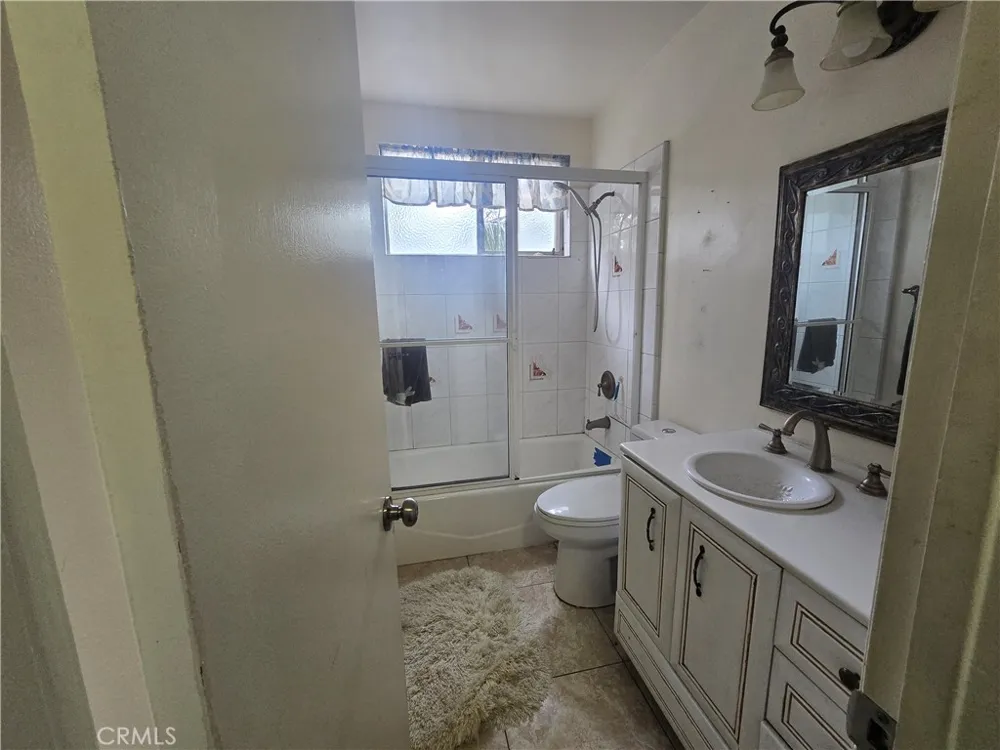3666 Ada Court Riverside, CA 92505