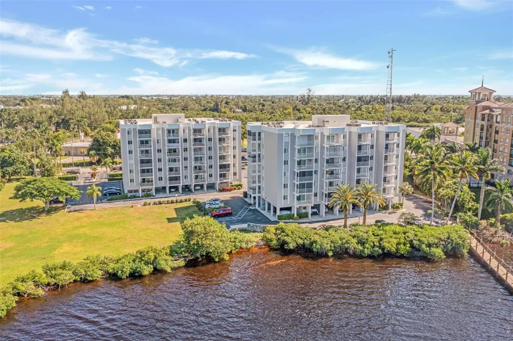 2875 PALM BEACH BOULEVARD #205 Fort Myers, FL 33916