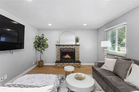 123 E Wilson