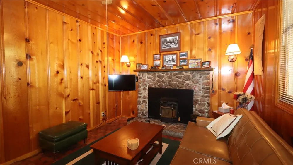 10785 Loch Lomond Loch Lomond, CA 95461