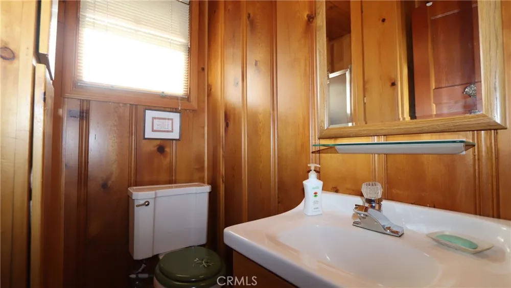 10785 Loch Lomond Loch Lomond, CA 95461