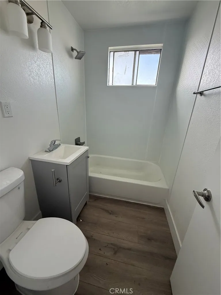 144 W 94th Street Los Angeles, CA 90003