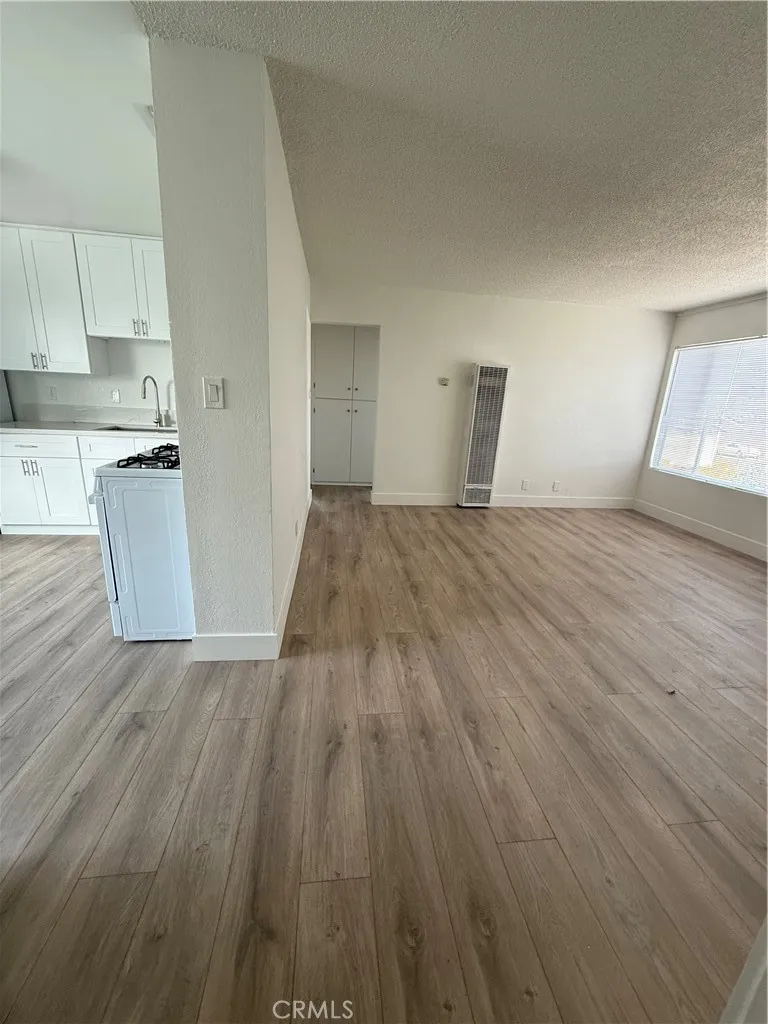 144 W 94th Street Los Angeles, CA 90003