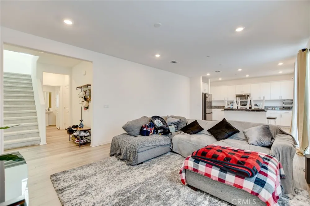 2526 Gunner Ridge Rialto, CA 92377