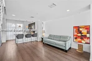 1600 Michigan Ave #7 Miami Beach, FL 33139