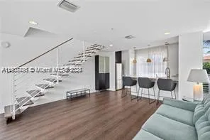 1600 Michigan Ave #7 Miami Beach, FL 33139