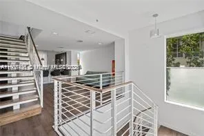 1600 Michigan Ave #7 Miami Beach, FL 33139