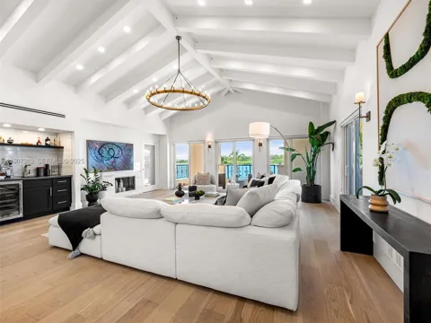2236 Fisher Island Dr #3306