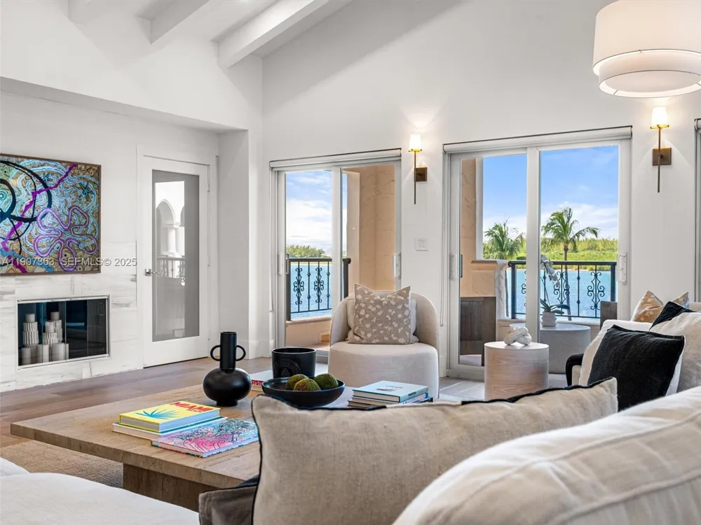 2236 Fisher Island Dr #3306 Miami Beach, FL 33109