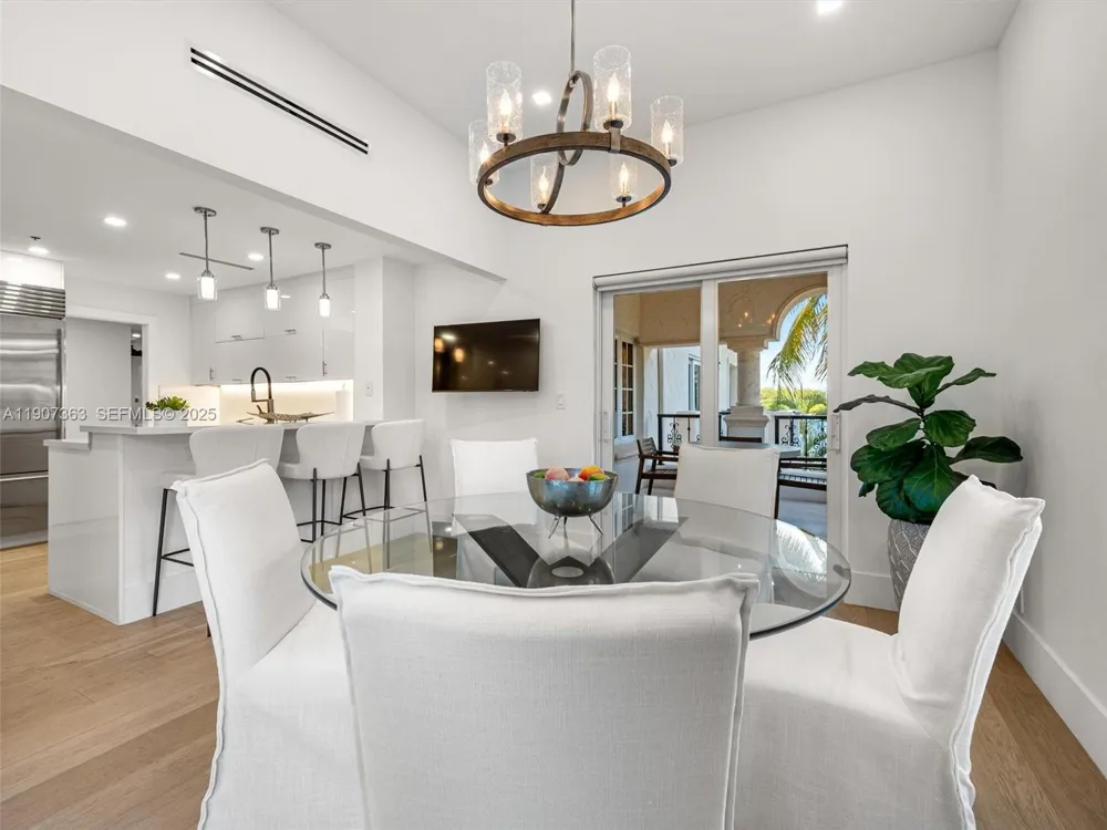 2236 Fisher Island Dr #3306 Miami Beach, FL 33109