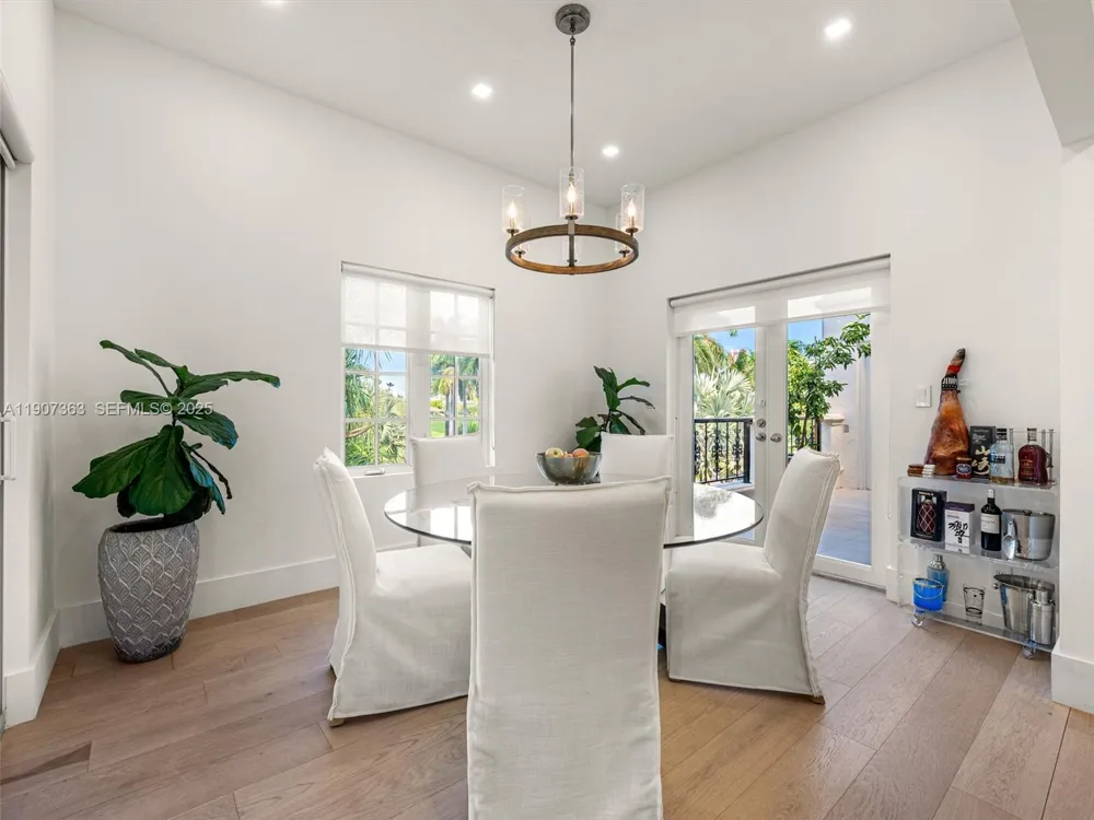 2236 Fisher Island Dr #3306 Miami Beach, FL 33109