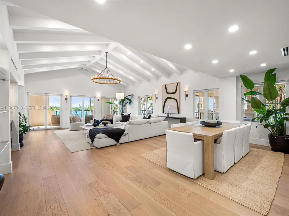2236 Fisher Island Dr #3306 Miami Beach, FL 33109