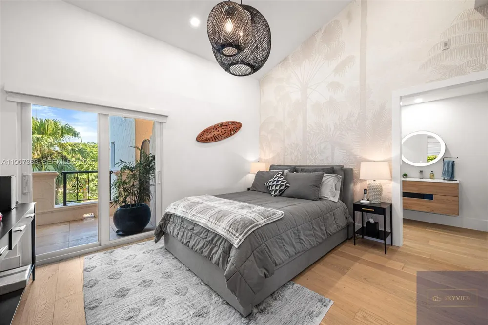 2236 Fisher Island Dr #3306 Miami Beach, FL 33109