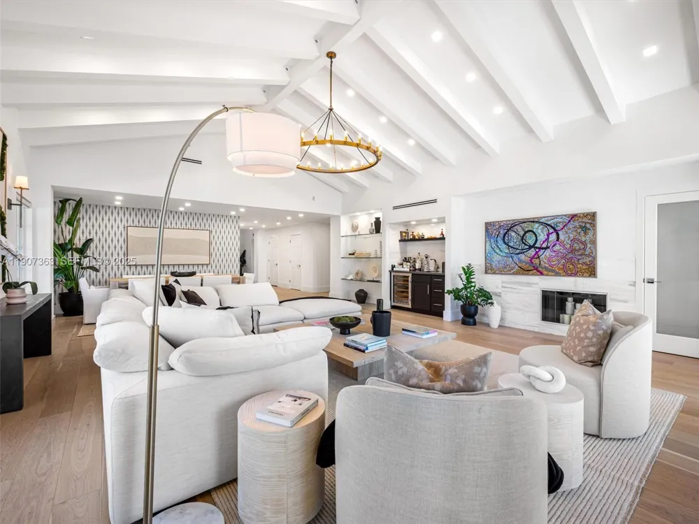 2236 Fisher Island Dr #3306 Miami Beach, FL 33109