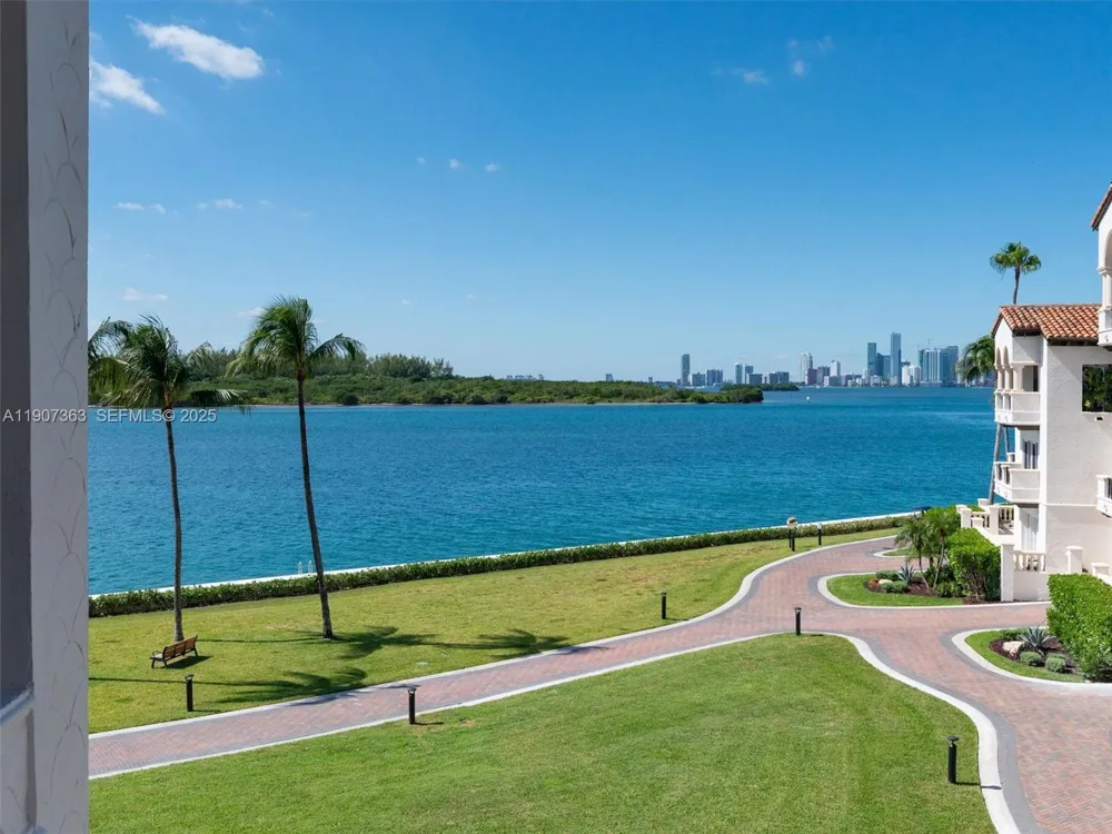 2236 Fisher Island Dr #3306 Miami Beach, FL 33109