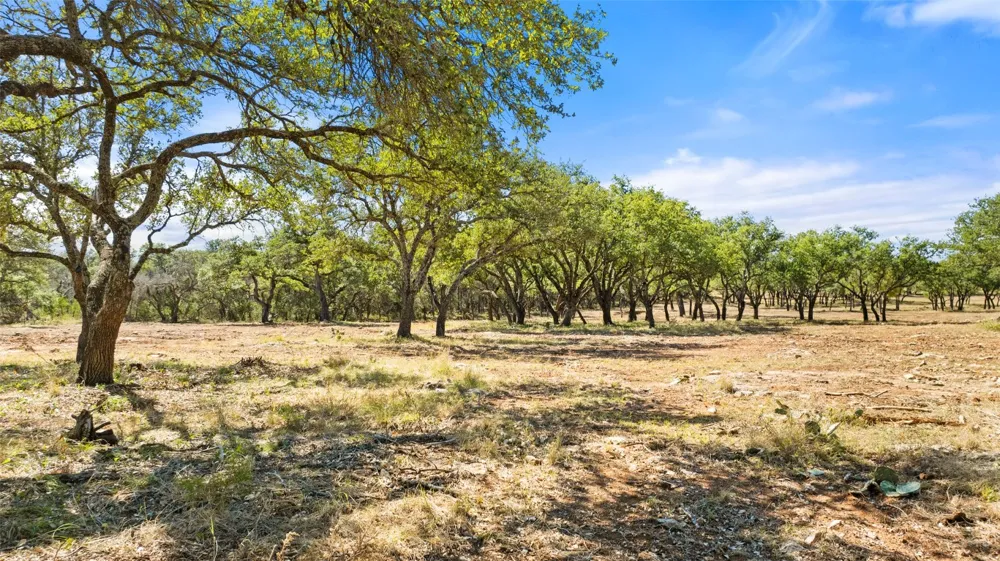 2560 Towhead Valley Road Johnson City, TX 78636
