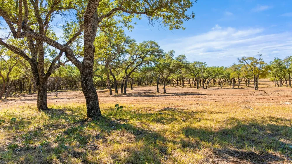 2560 Towhead Valley Road Johnson City, TX 78636