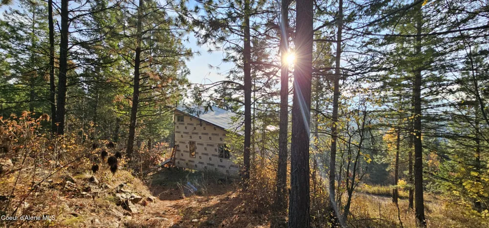 125 Tracker Way Priest River, ID 83856