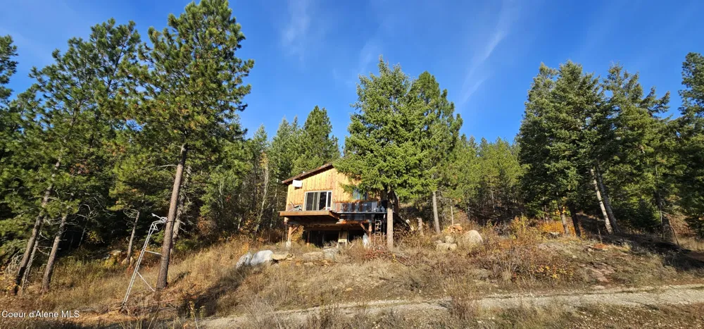 125 Tracker Way Priest River, ID 83856