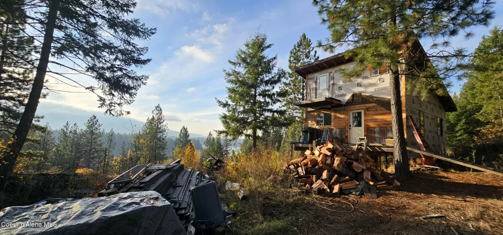 125 Tracker Way Priest River, ID 83856