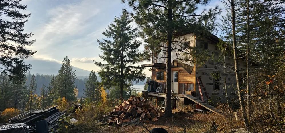 125 Tracker Way Priest River, ID 83856