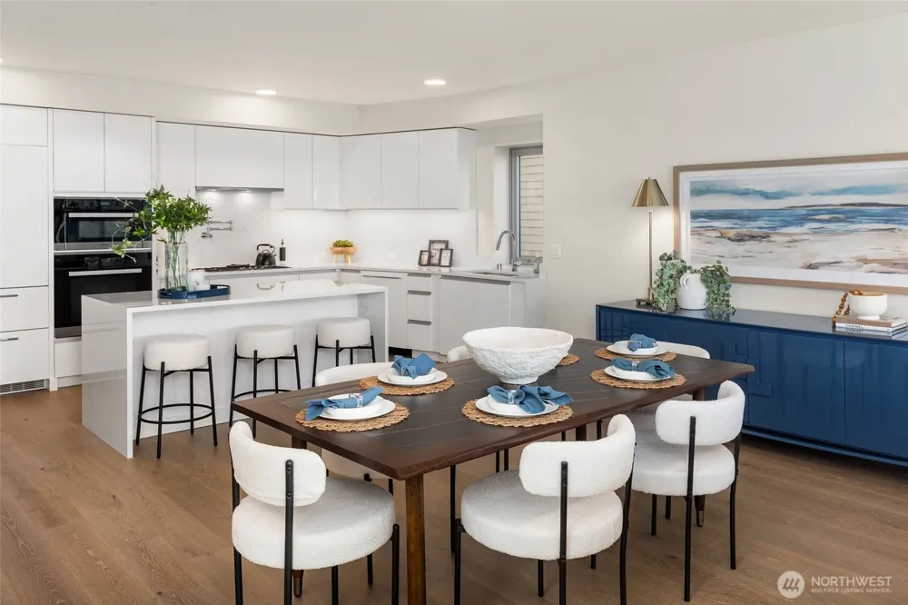 1250 Alki Avenue SW #2A Seattle, WA 98116