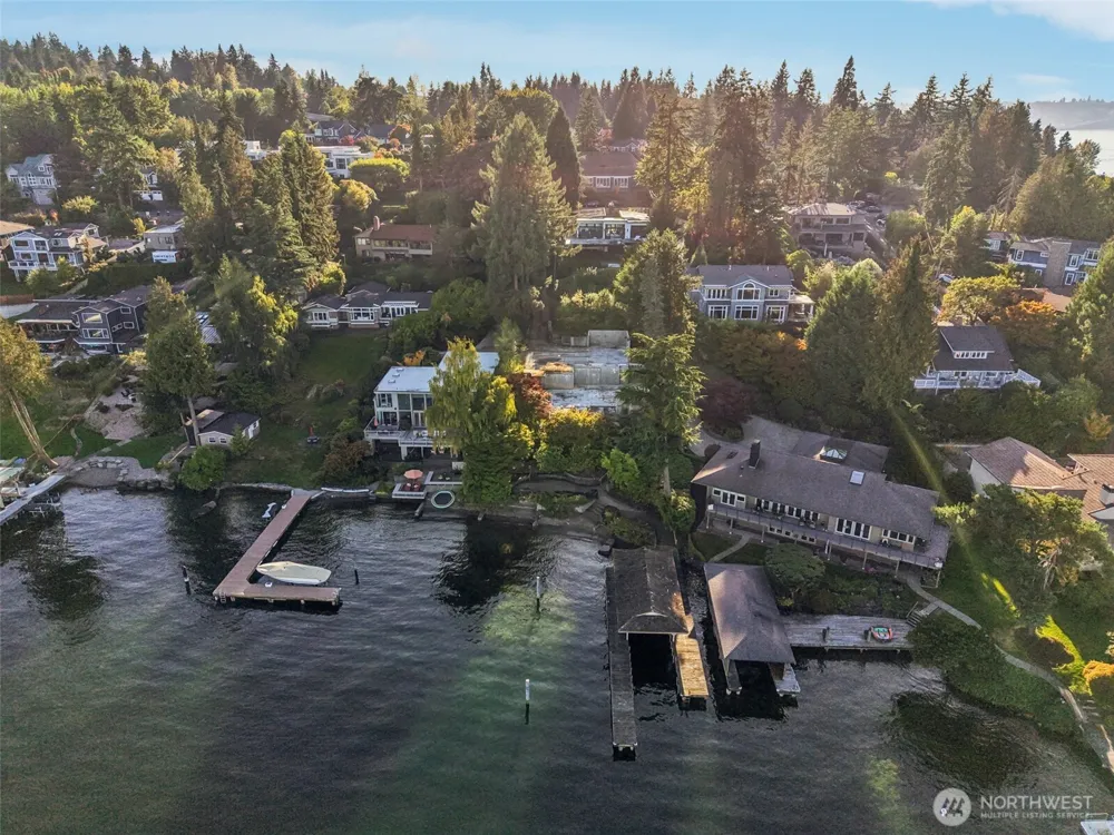7220 Mercer Way Mercer Island, WA 98040