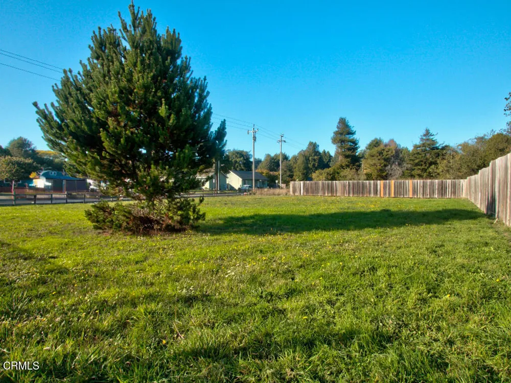 102 Dana Street Fort Bragg, CA 95437
