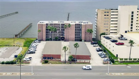 4334 Ocean Drive #403