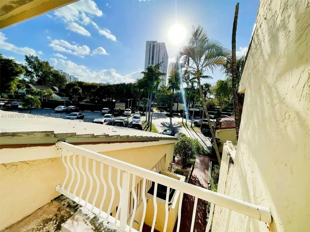 20444 NE 34th Ct #12 Aventura, FL 33180