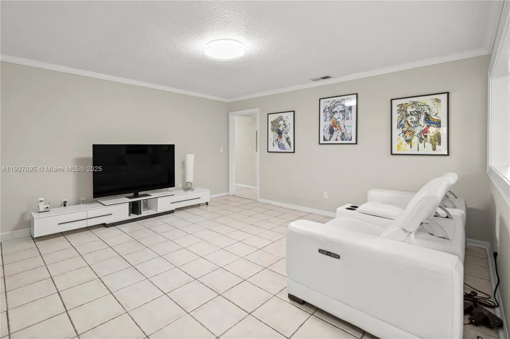 9812 SW 74 Ave ocala, FL 34476