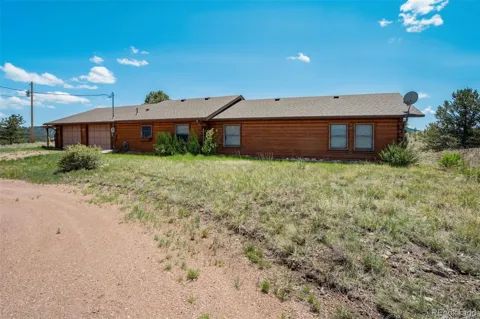 994 Deer Lane