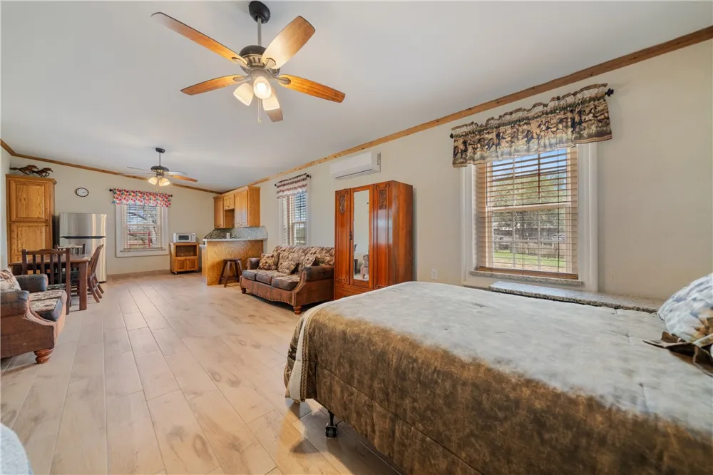 6802 CR 103 San Diego, TX 78384