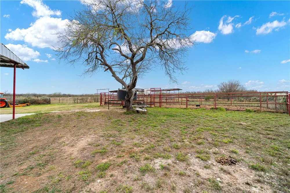 6802 CR 103 San Diego, TX 78384