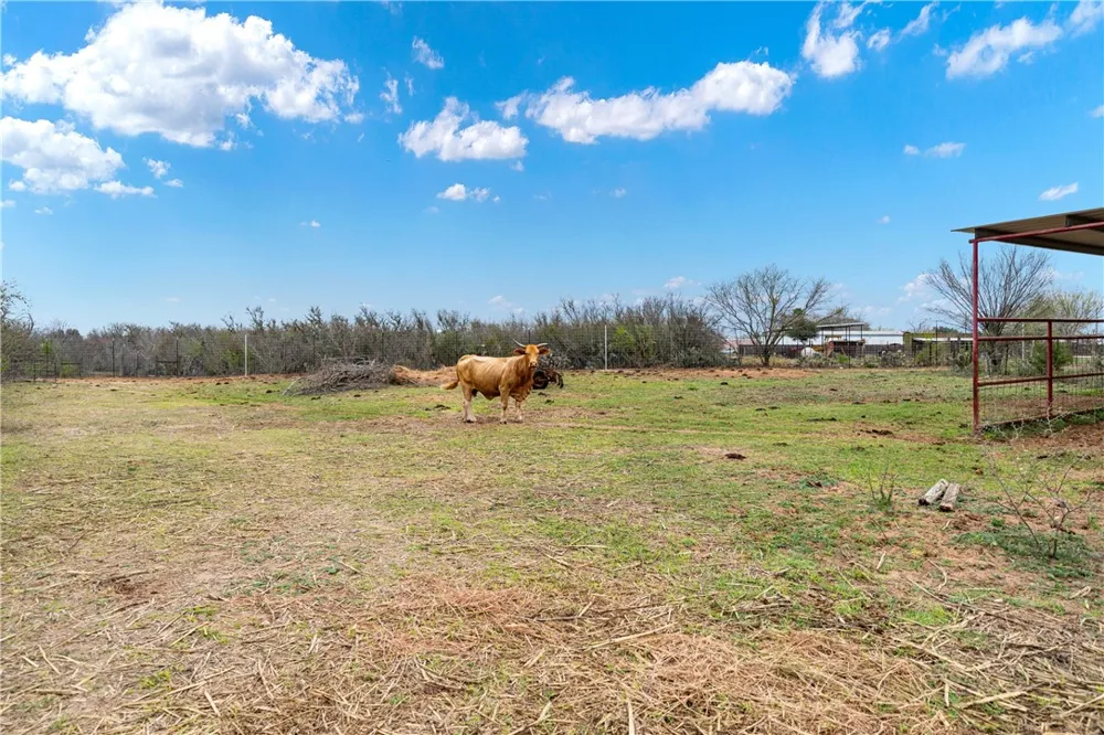 6802 CR 103 San Diego, TX 78384