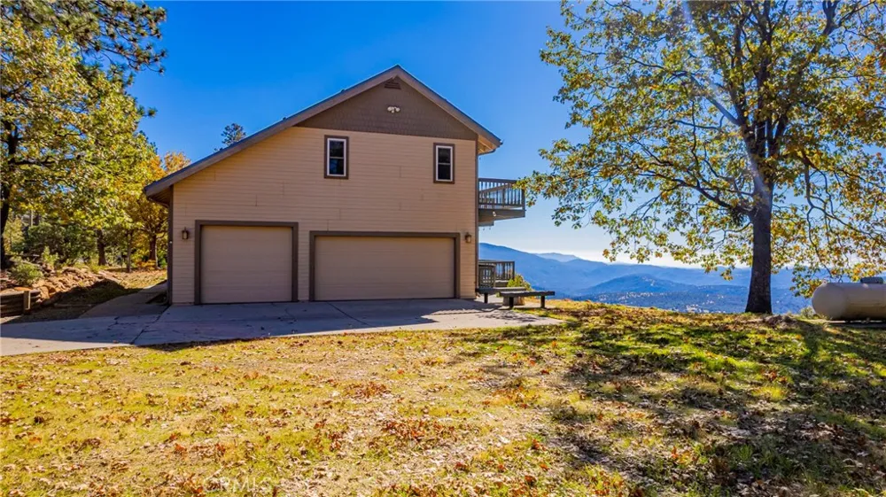 33177 Cascadel Heights Drive North Fork, CA 93643