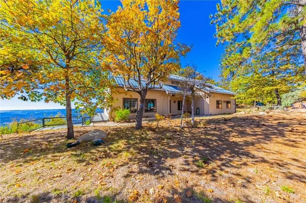 33177 Cascadel Heights Drive North Fork, CA 93643