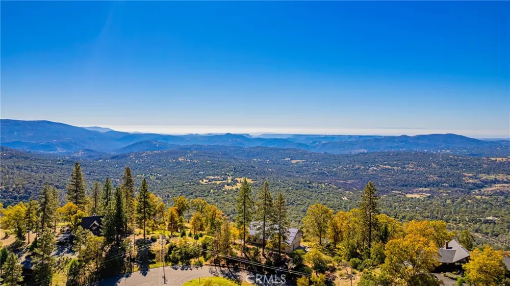 33177 Cascadel Heights Drive North Fork, CA 93643