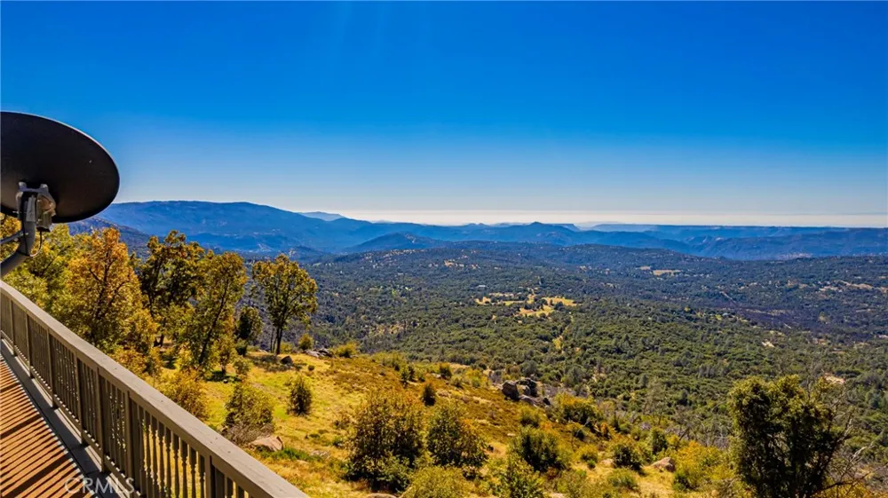 33177 Cascadel Heights Drive North Fork, CA 93643