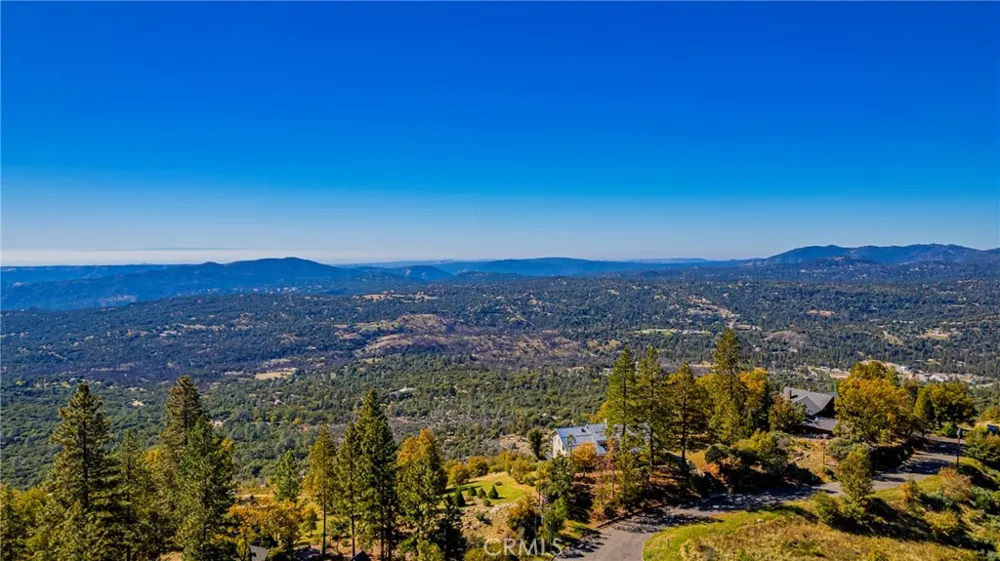 33177 Cascadel Heights Drive North Fork, CA 93643