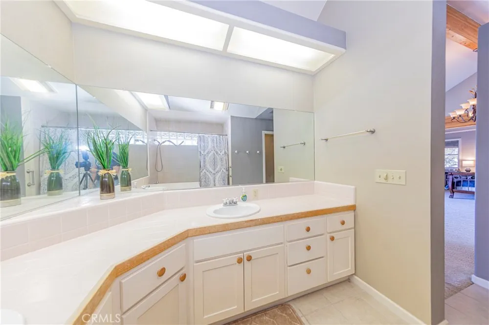 33177 Cascadel Heights Drive North Fork, CA 93643