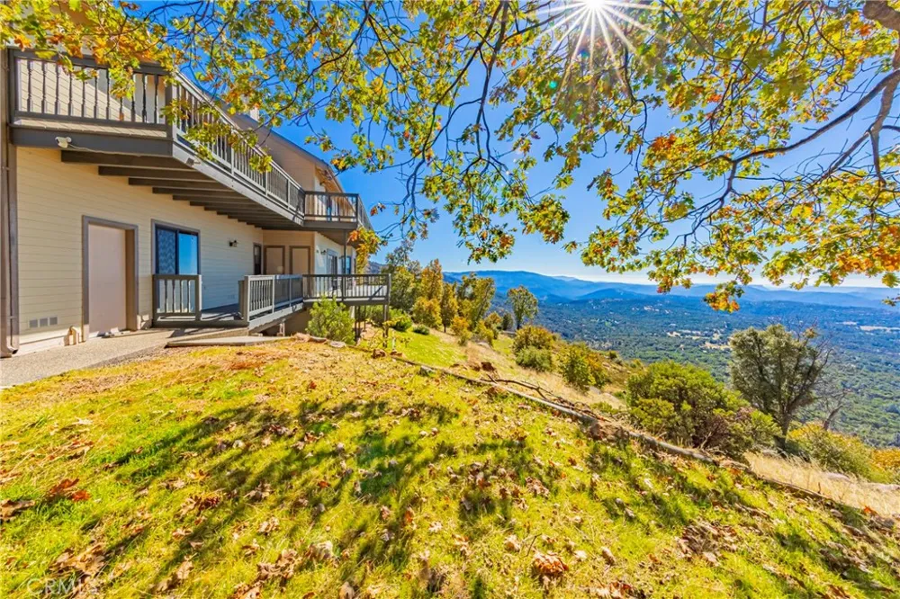 33177 Cascadel Heights Drive North Fork, CA 93643