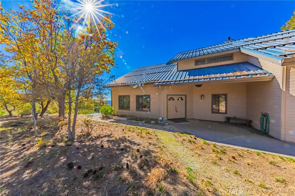 33177 Cascadel Heights Drive North Fork, CA 93643