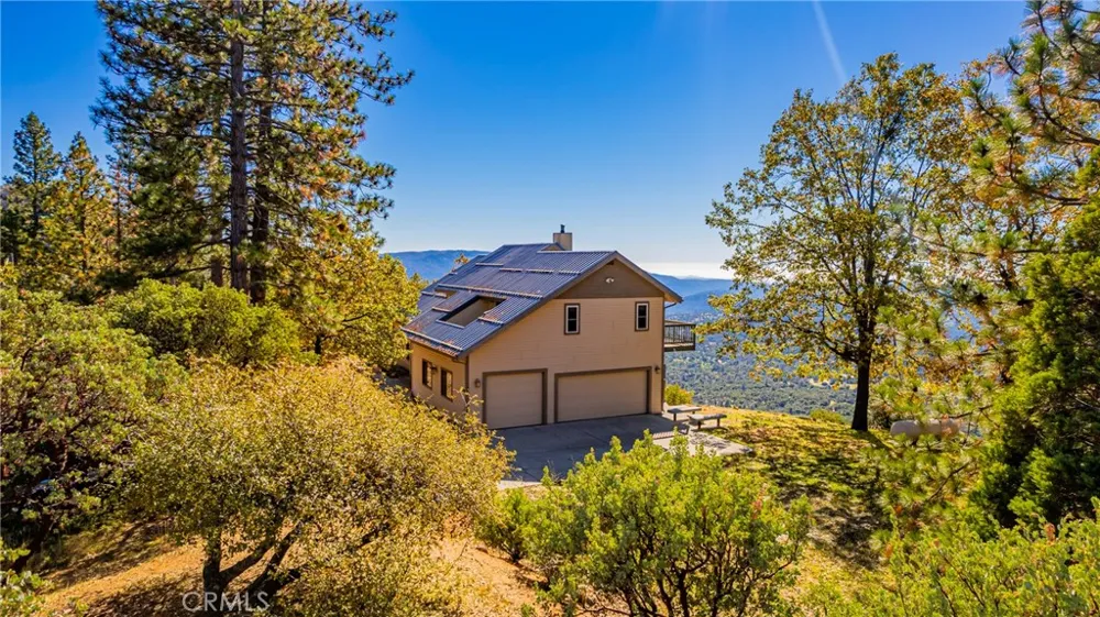 33177 Cascadel Heights Drive North Fork, CA 93643